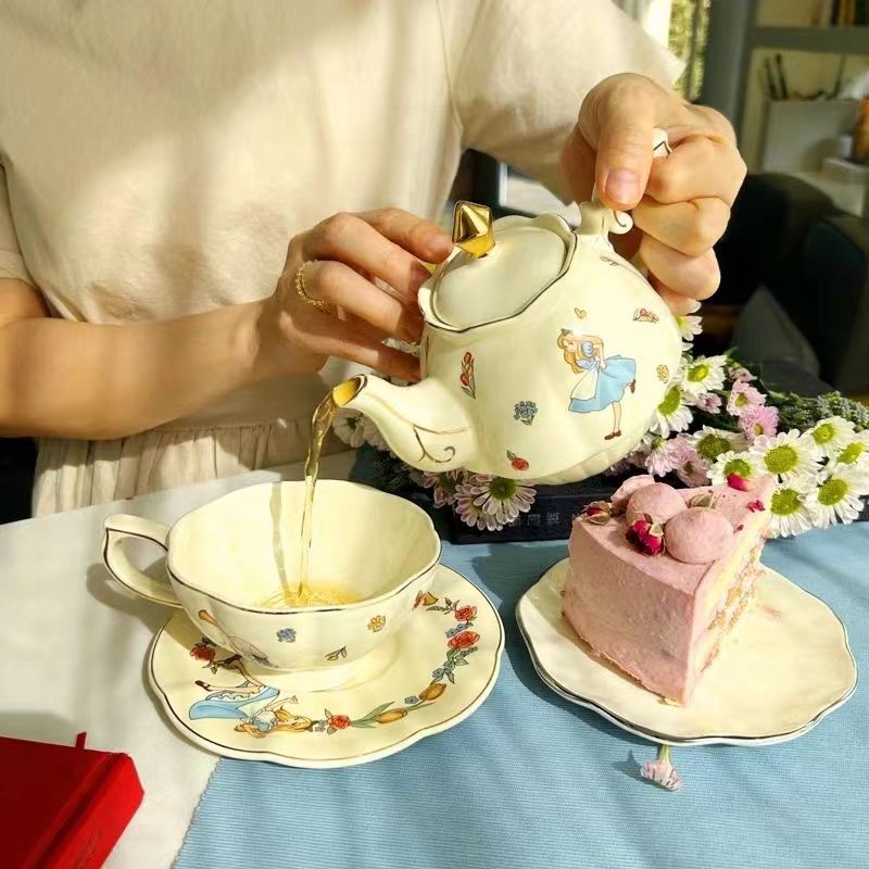 Luxury Gift Set - Alice Ceramic Tea and Coffee Set